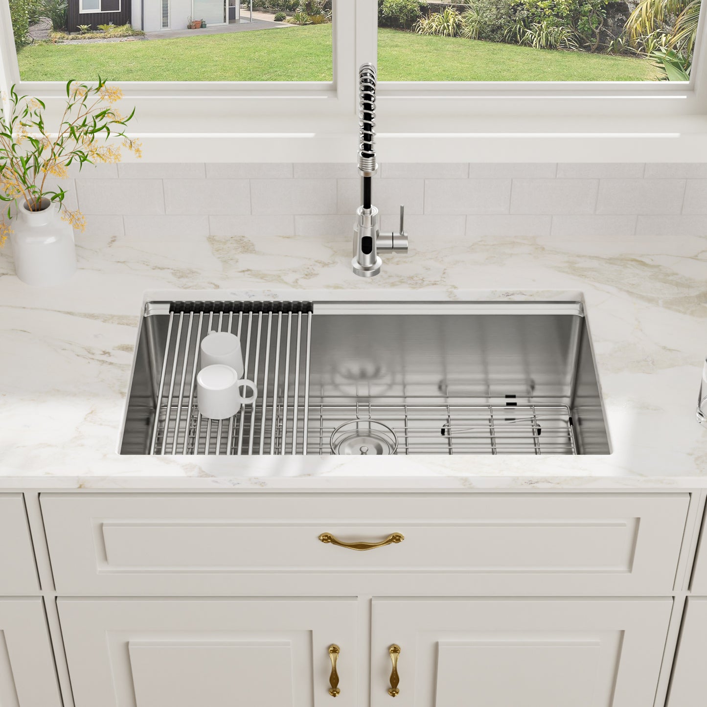 Kichae 32 Inch Undermount Workstation Kitchen Sink 16‑Gauge Stainless Steel Single Bowl Sink with Cutting Board and Colander